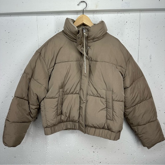 Abercrombie & Fitch AF Ultra Collection Large Beige Classic Puffer Jacket NEW - Picture 2 of 15